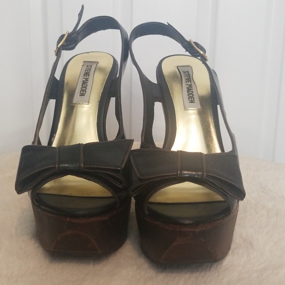 Slingback platform sandals